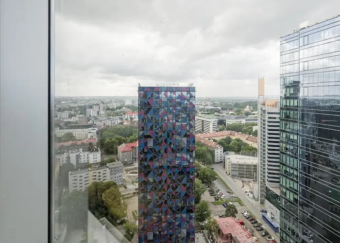 Revalia Tornimaee Amazing Views Premium