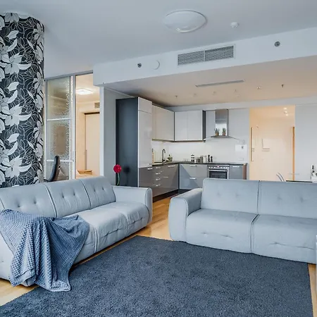 Revalia Tornimaee Amazing Views Premium Appartamento *