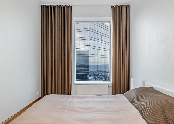 Revalia Tornimaee Amazing Views Premium Reval