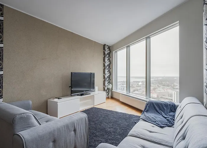 Revalia Tornimaee Amazing Views Premium Reval