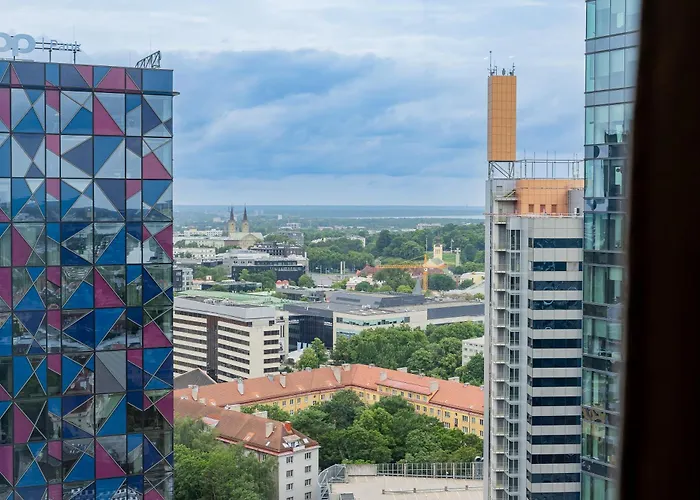 Revalia Tornimaee Amazing Views Premium